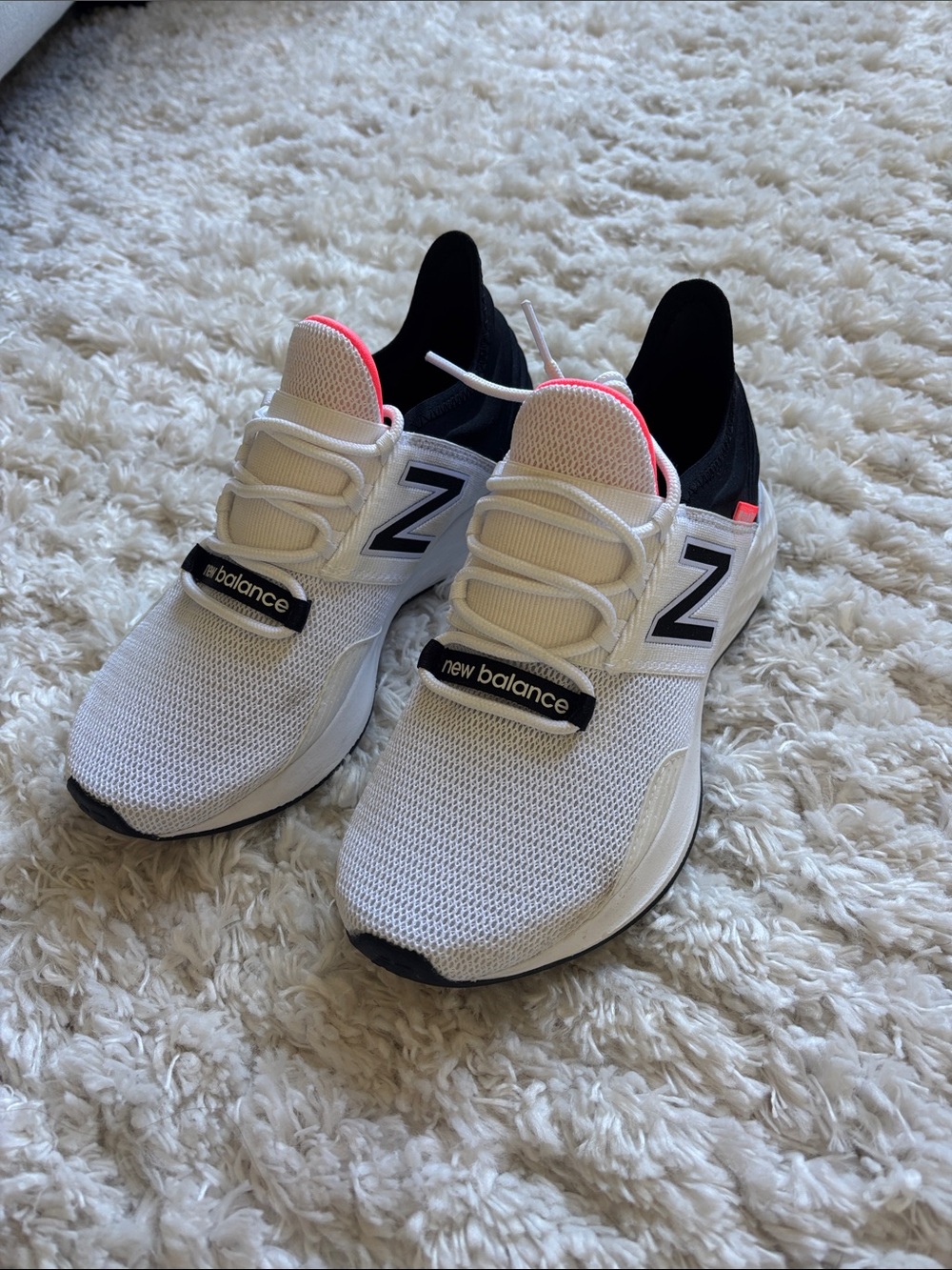 New Balance Kids White, Black and Pink Lightweight Sneakers